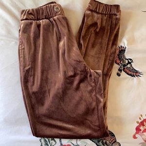 Gia Monae Velvet Muave Joggers, Small